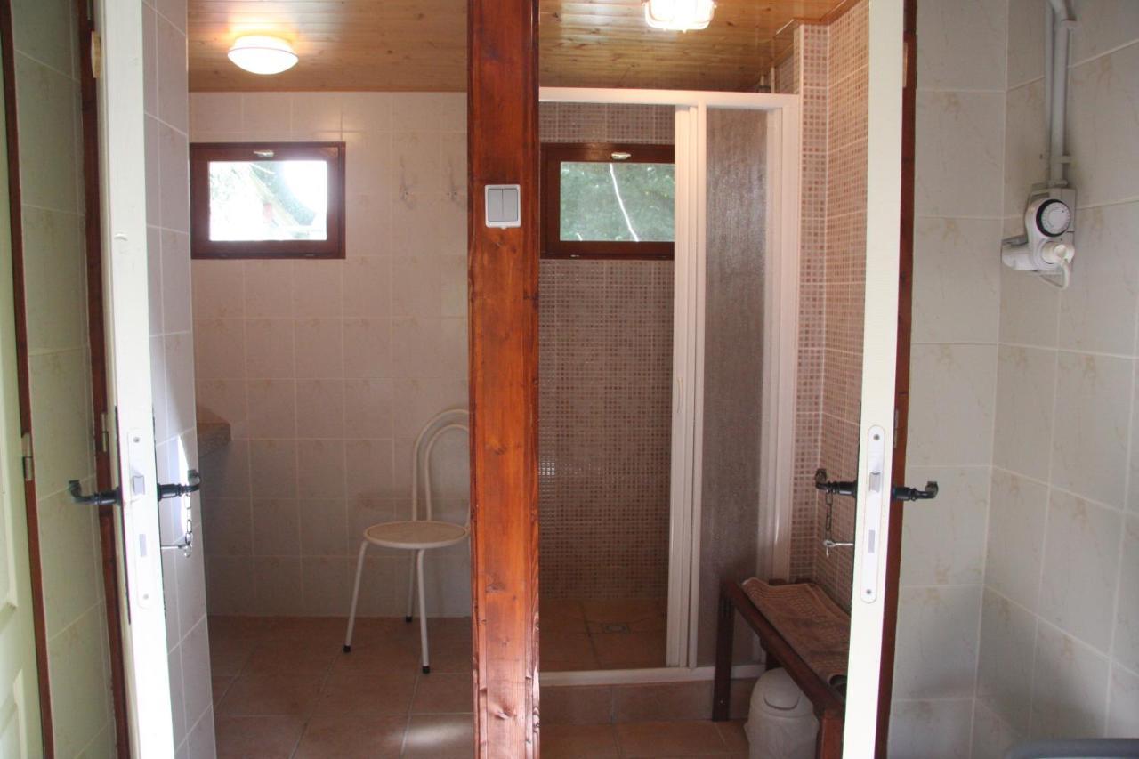 Chez Ker Anna Bed & Breakfast Canihuel Bagian luar foto